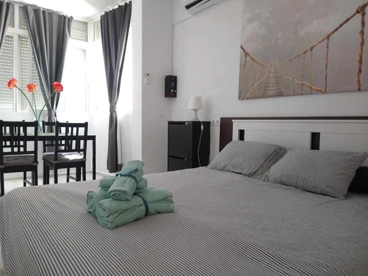 Amplio Estudio,Vista Mar Y Montana, A Pasos Del Centro Торремолінос Екстер'єр фото